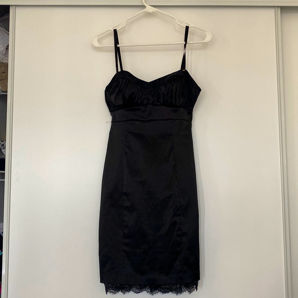 Stretch guess black dress size 4.